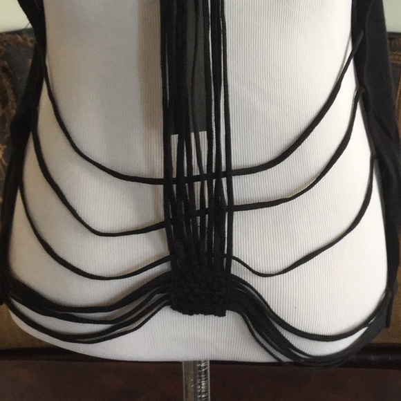 Strappy Backless Top - Picture 4 of 7